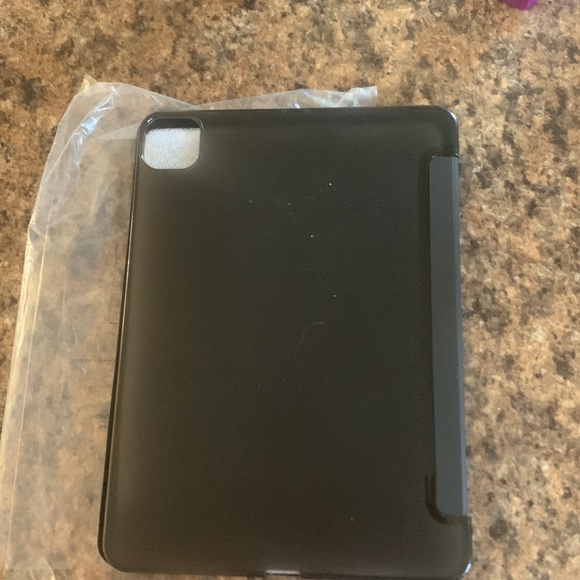 Brand new iPad Pro 11 case. Procare brand. - Picture 3 of 5